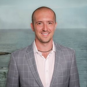 Meet your Posher, Nikita